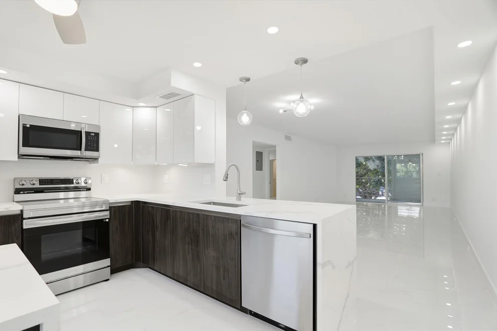 Unit for sale at 3001 Portofino Isle, Coconut Creek, FL 33066