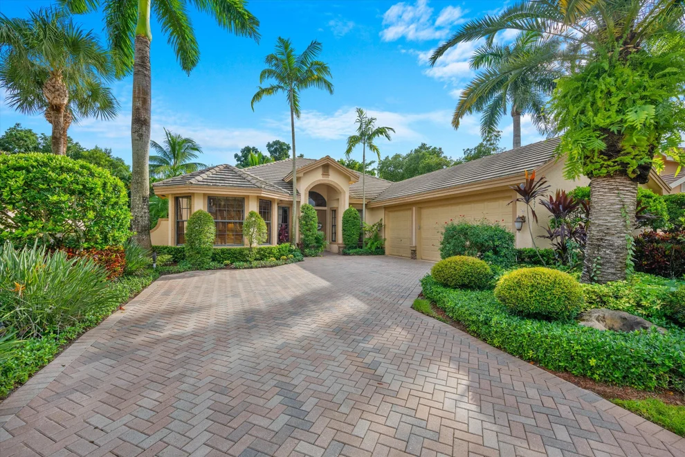 Unit for sale at 10279 Trianon Place, Wellington, FL 33449