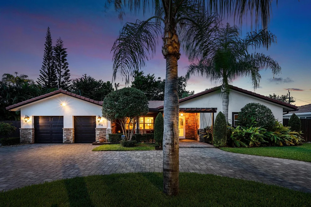 Unit for sale at 814 NW 6th Drive, Boca Raton, FL 33486