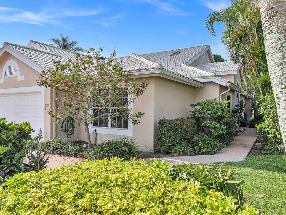 Unit for sale at 6100 Greenspointe Drive, Boynton Beach, FL 33437