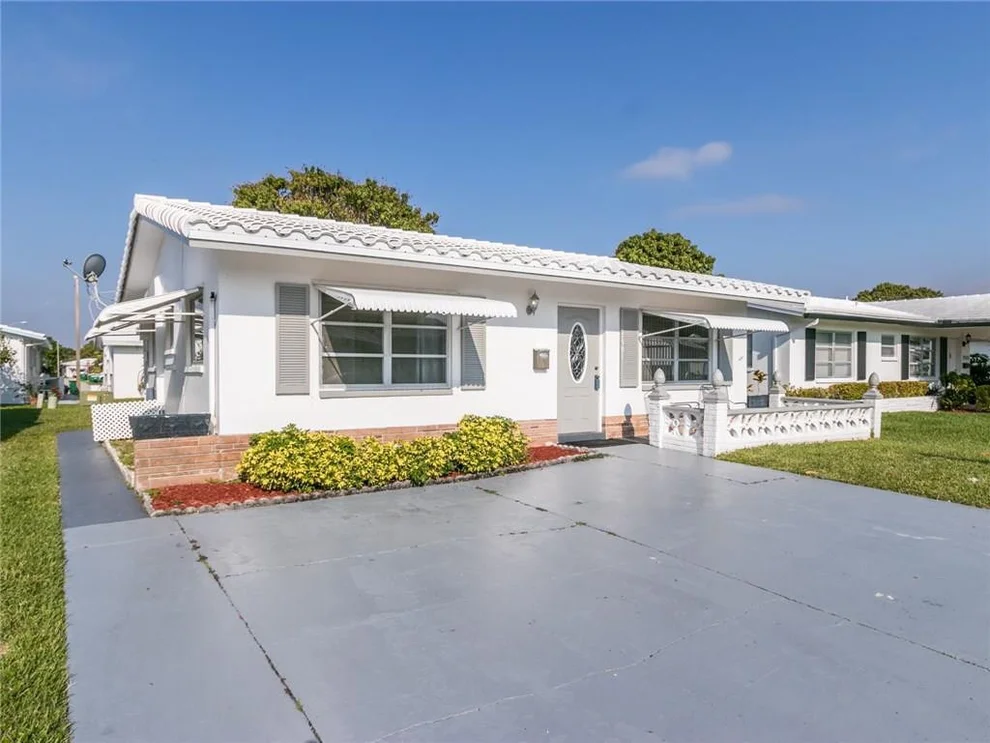 Unit for sale at 7501 NW 70th Terrace, Tamarac, FL 33321