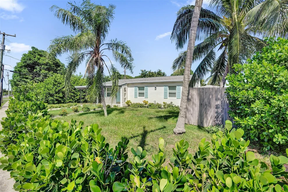 Unit for sale at 1222 S 14th Court, Lake Worth Beach, FL 33460
