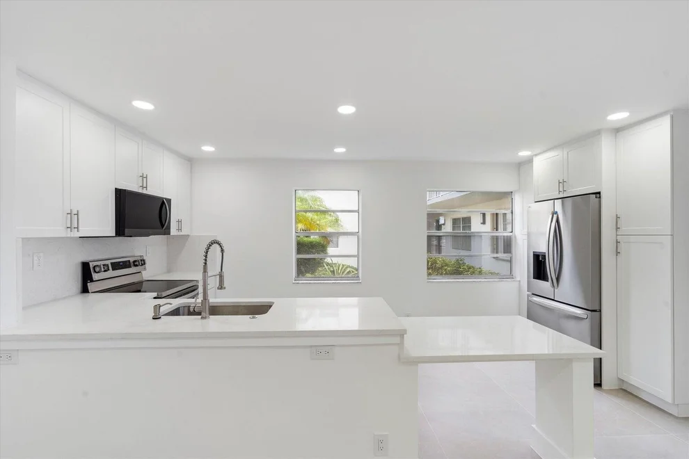 Unit for sale at 578 Burgundy M, Delray Beach, FL 33484
