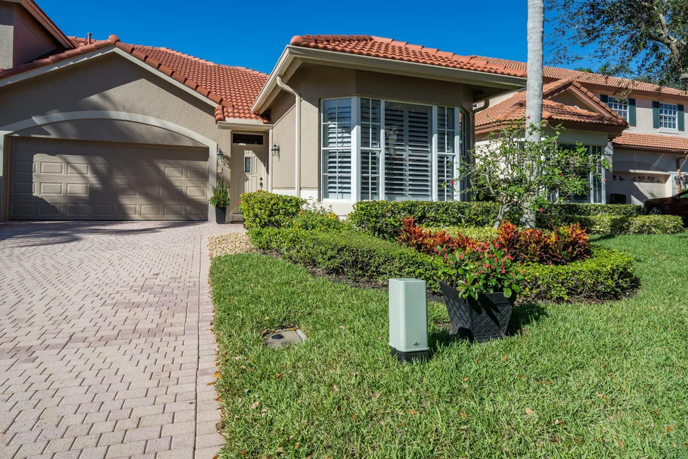 Unit for sale at 65 Monterey Pointe Drive, Palm Beach Gardens, FL 33418