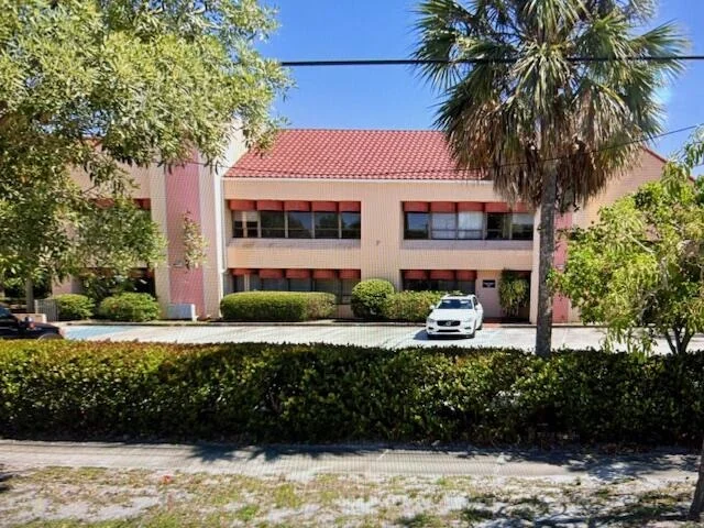 Unit for sale at 900 SE Ocean Boulevard, Stuart, FL 34994