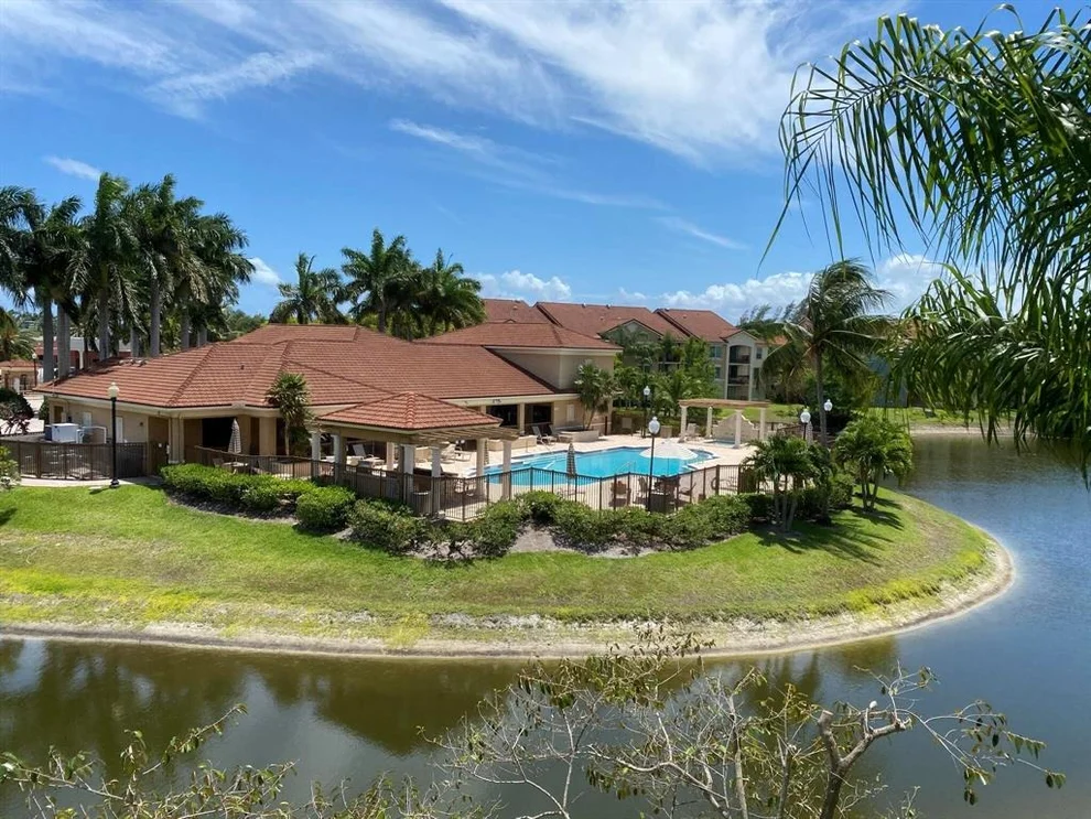 Unit for sale at 420 Villa Circle, Boynton Beach, FL 33435