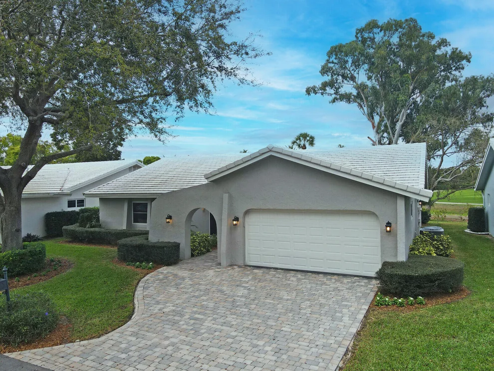 Unit for sale at 5577 N Cameo Drive, Boca Raton, FL 33433