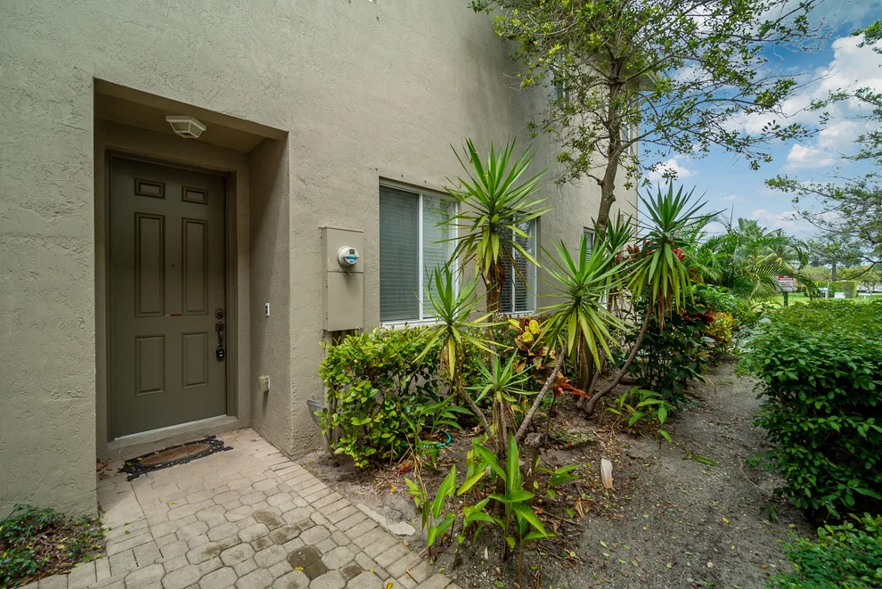 Unit for sale at 3164 Laurel Ridge Circle, Riviera Beach, FL 33404
