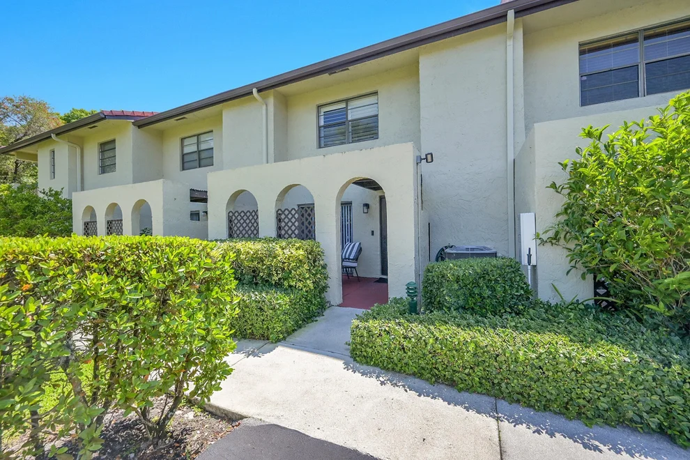 Unit for sale at 21207 Lago Circle, Boca Raton, FL 33433