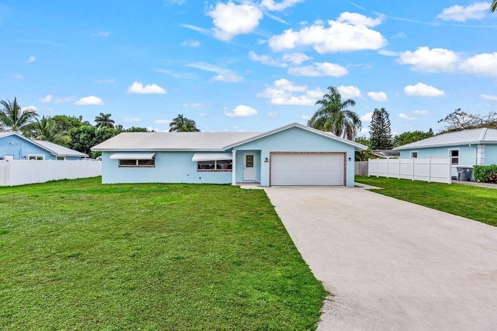 Unit for sale at 4588 Brady Boulevard, Delray Beach, FL 33445