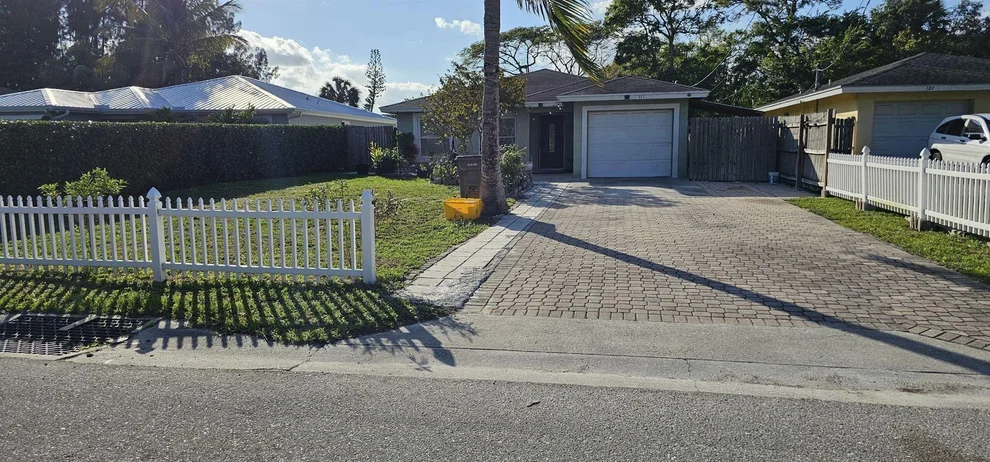 Unit for sale at 177 W Trail Drive, West Palm Beach, FL 33415