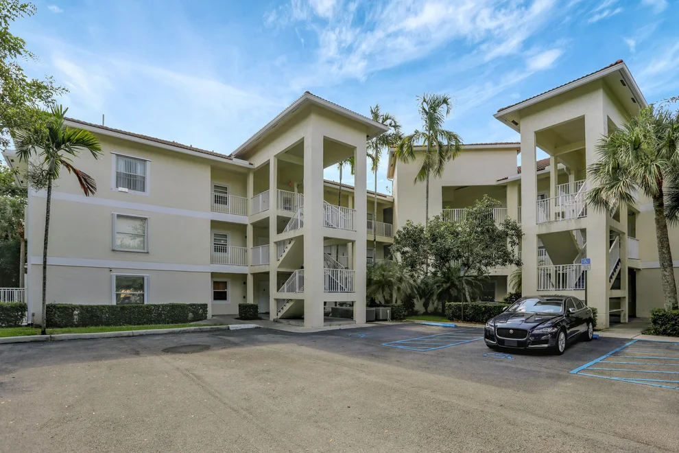 Unit for sale at 2901 Riverside Drive, Coral Springs, FL 33065