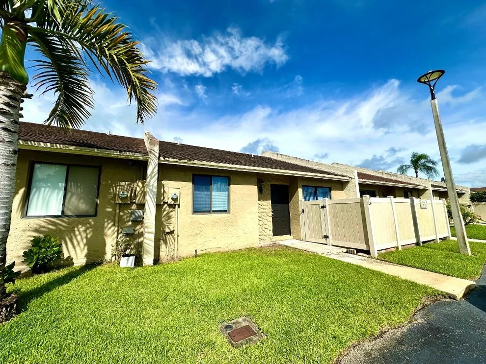 Unit for sale at 10128 Boca Bend E, Boca Raton, FL 33428