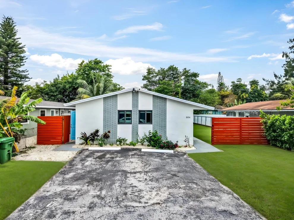 Unit for sale at 804 SW 28th Street, Fort Lauderdale, FL 33315