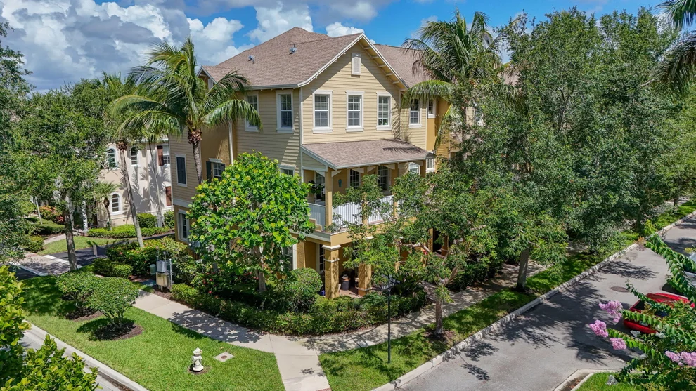 Unit for sale at 128 W Royal Palm Circle, Jupiter, FL 33458