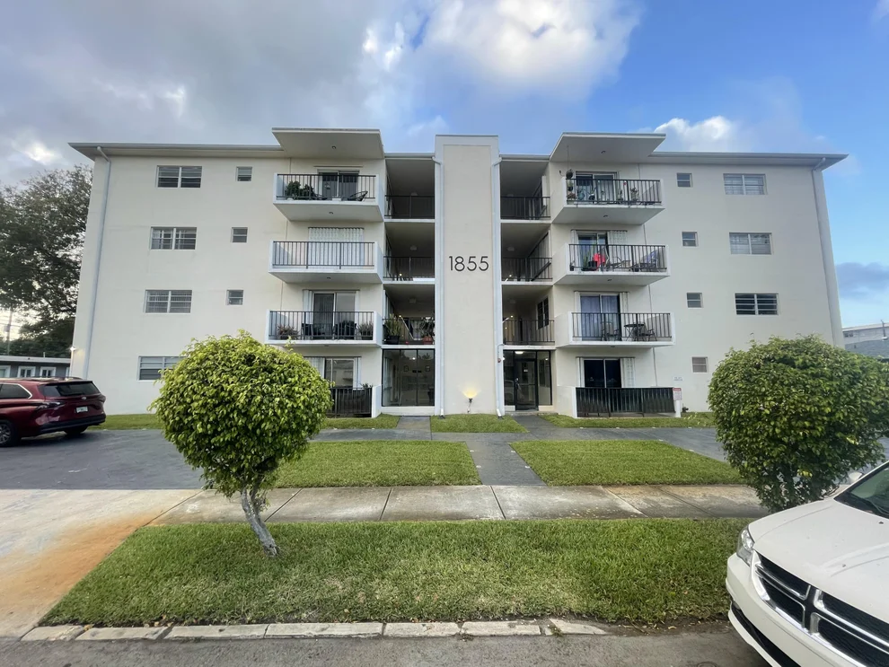 Unit for sale at 1855 Plunkett Street, Hollywood, FL 33020