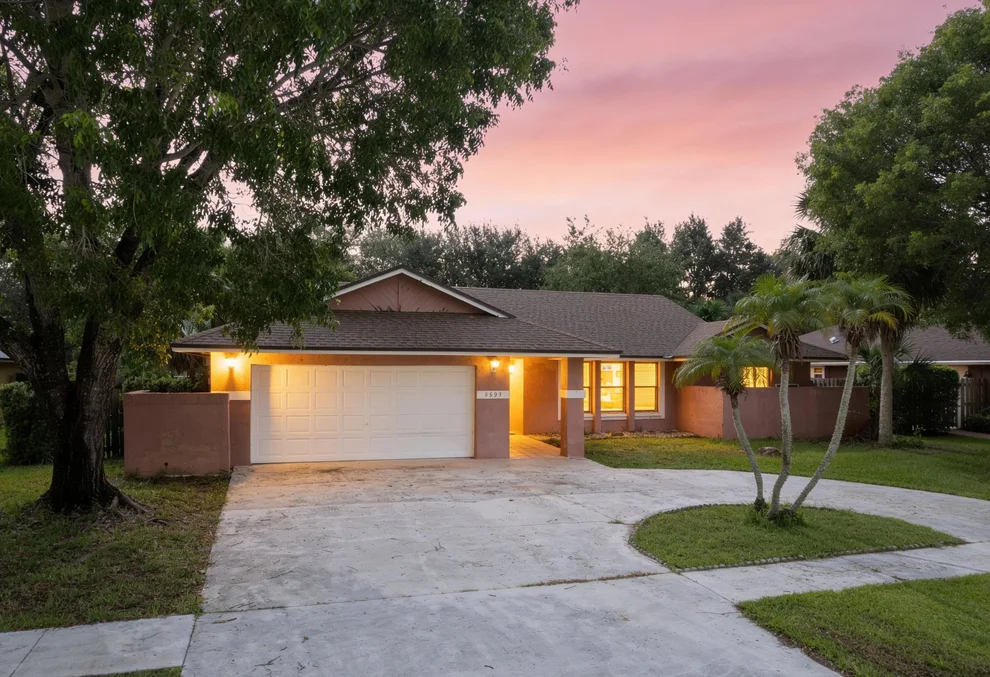 Unit for sale at 2652 Yarmouth Drive, Wellington, FL 33414