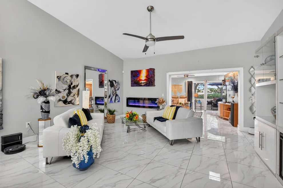 Unit for sale at 2683 Emerald Way N, Deerfield Beach, FL 33442