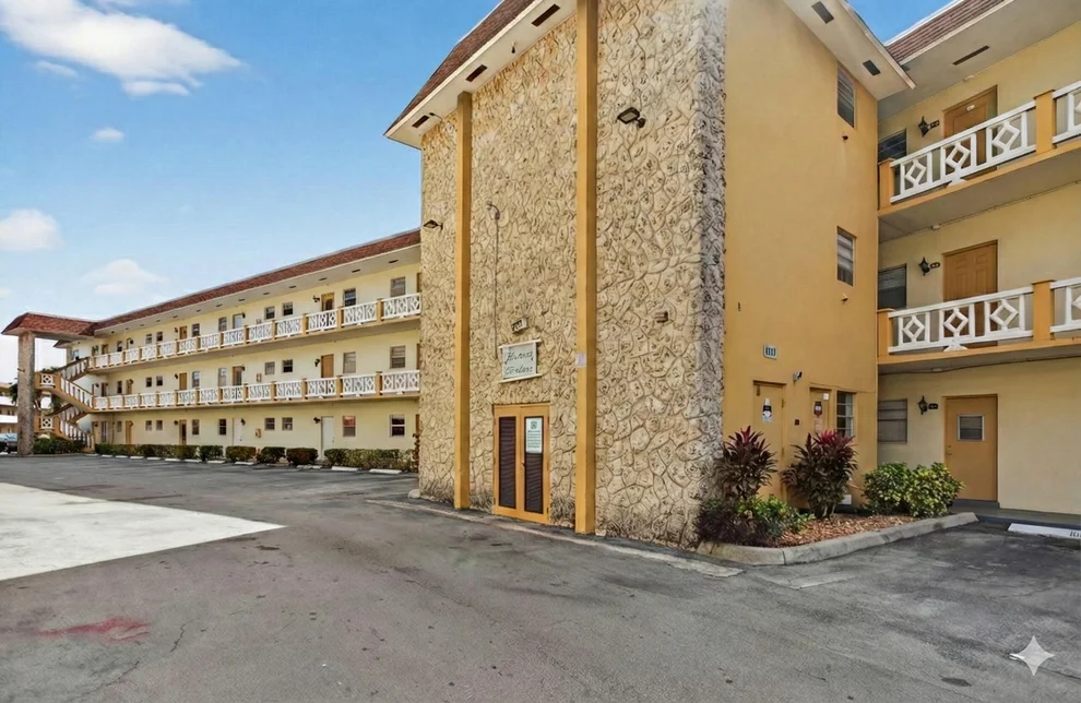 Unit for sale at 5111 W Oakland Park Boulevard, Lauderdale Lakes, FL 33313