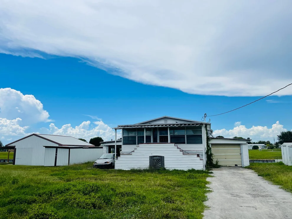 Unit for sale at 1032 Lemon Street, Okeechobee, FL 34974
