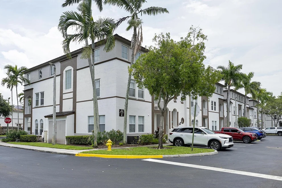 Unit for sale at 4331 SW 160th Avenue, Miramar, FL 33027
