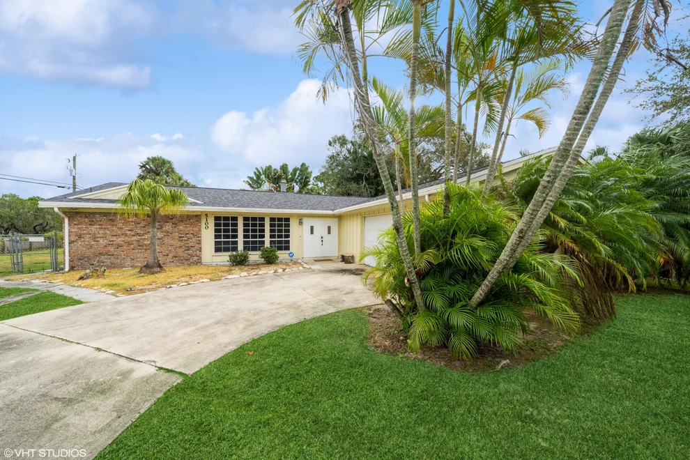 Unit for sale at 5100 Seagrape Drive, Fort Pierce, FL 34982