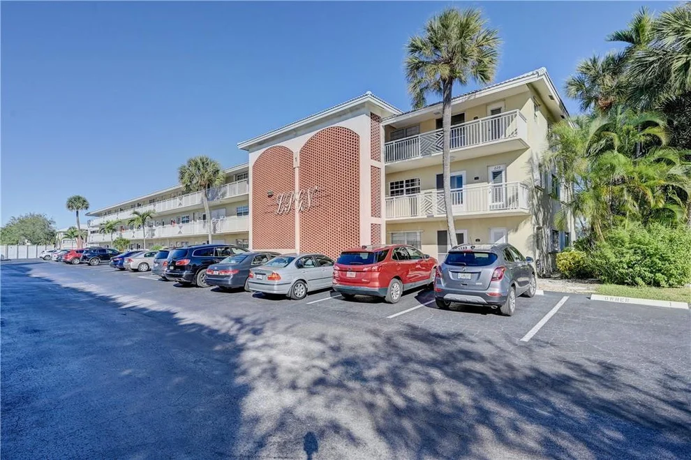 Unit for sale at 1951 NE 39th Street, Lighthouse Point, FL 33064