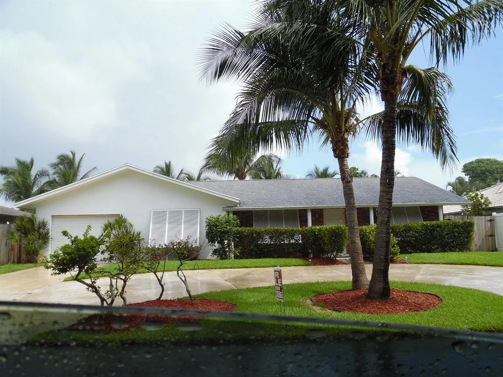 Unit for sale at 1381 SW 27 Avenue, Boynton Beach, FL 33426