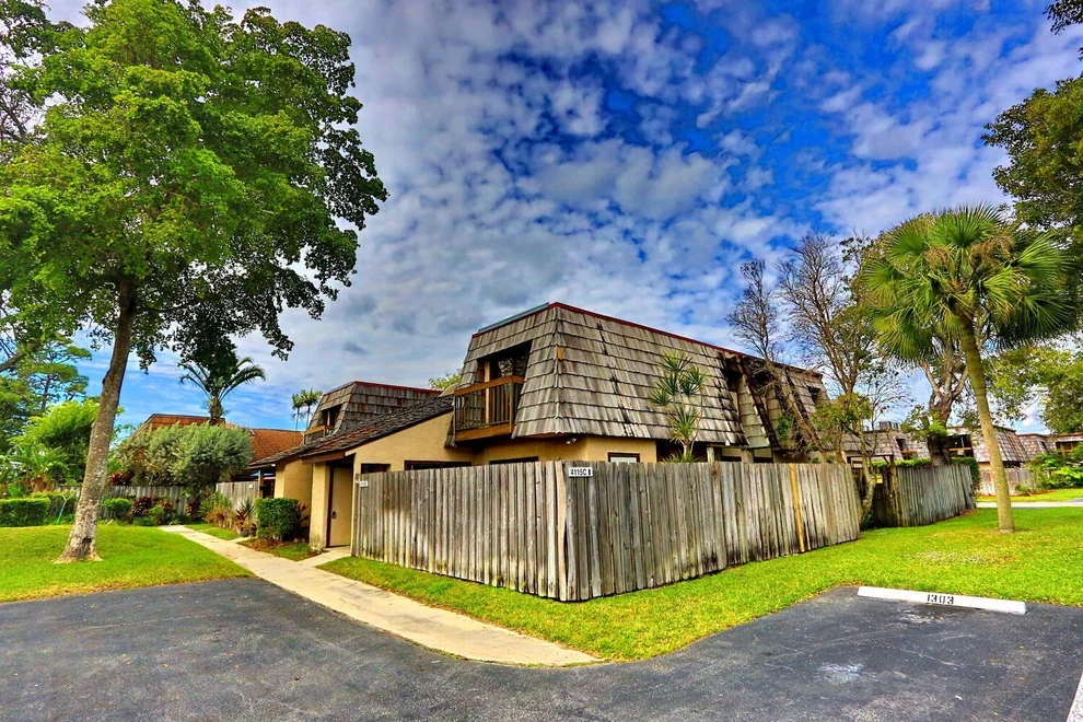 Unit for sale at 4115 Palm Bay Circle, West Palm Beach, FL 33406