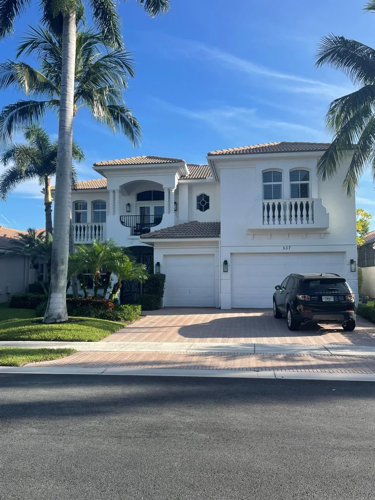 Unit for sale at 537 Les Jardin Drive, Palm Beach Gardens, FL 33410