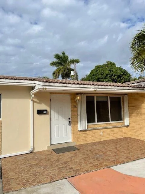 Unit for sale at 704 SW 6th Avenue, Hallandale Beach, FL 33009