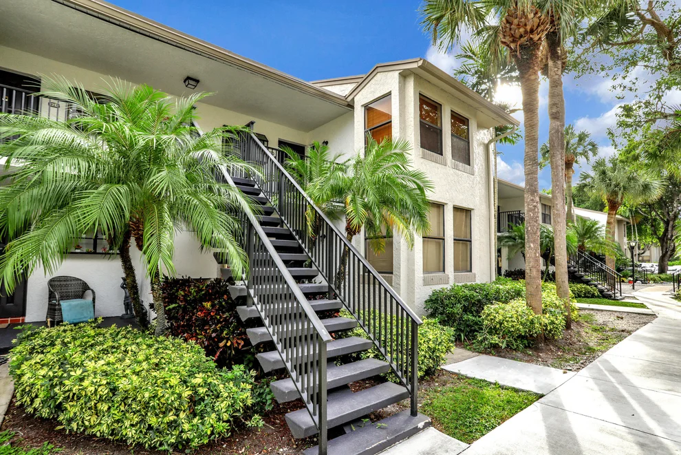 Unit for sale at 1256 S Military Trail, Deerfield Beach, FL 33442