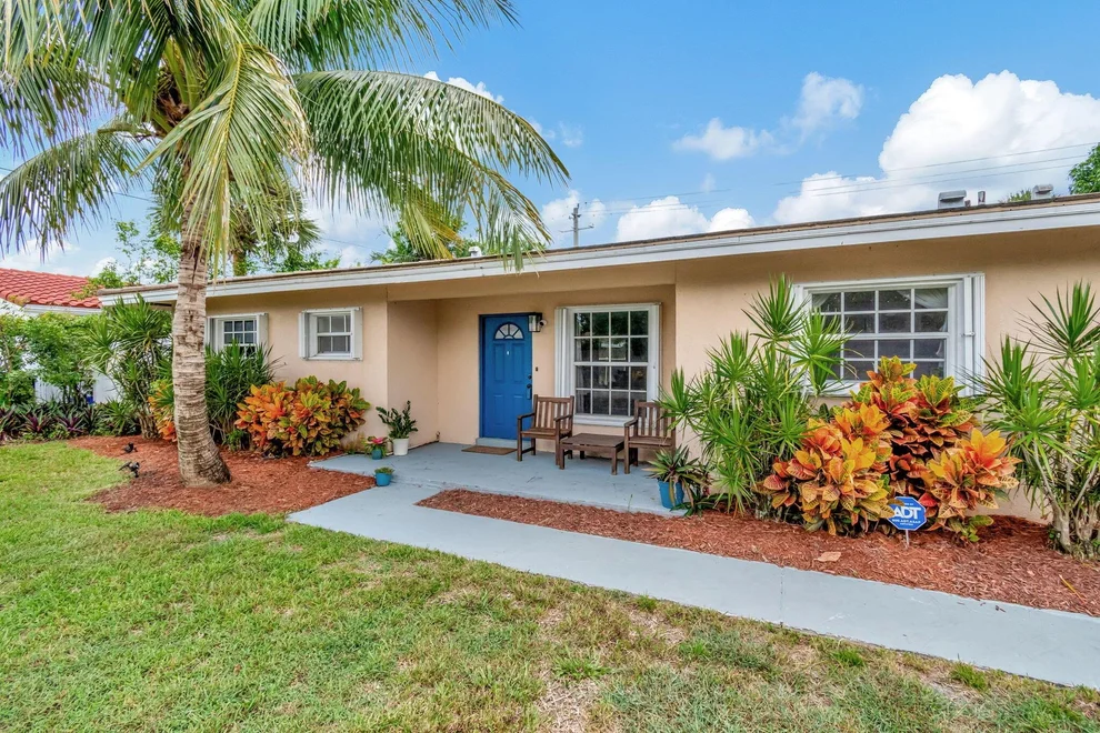 Unit for sale at 34 Forest Hills Lane, Boca Raton, FL 33431