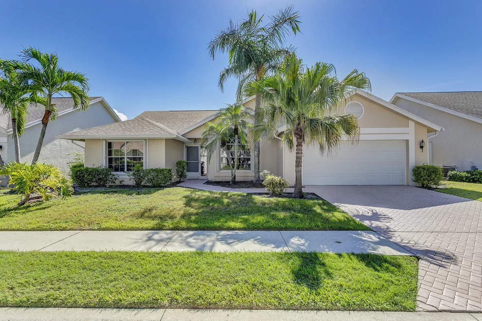 Unit for sale at 237 Moccasin Trail W, Jupiter, FL 33458