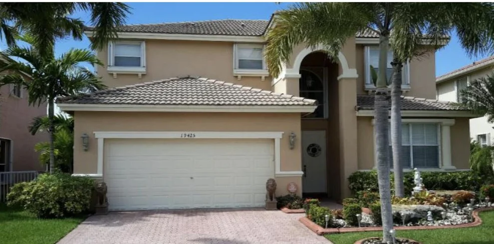 Unit for sale at 19425 SW 15th Street, Pembroke Pines, FL 33029