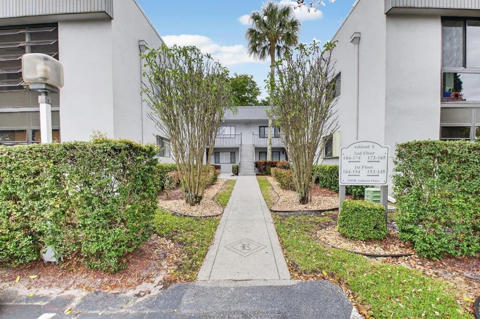 Unit for sale at 15090 Ashland Place, Delray Beach, FL 33484