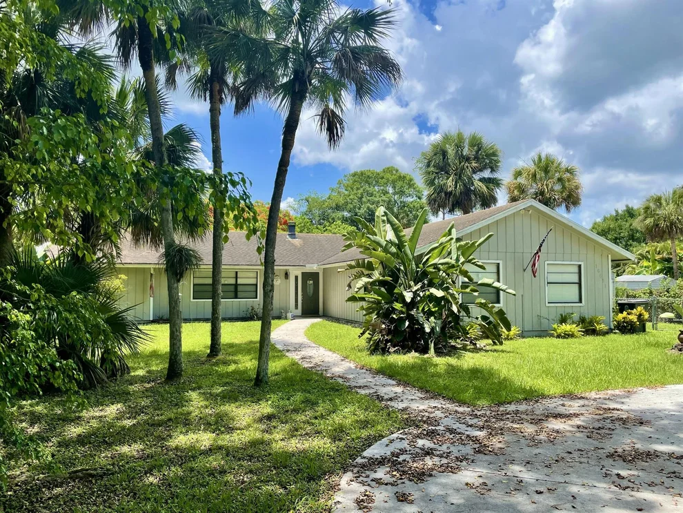 Unit for sale at 16651 96th Ter N, Jupiter, FL 33478