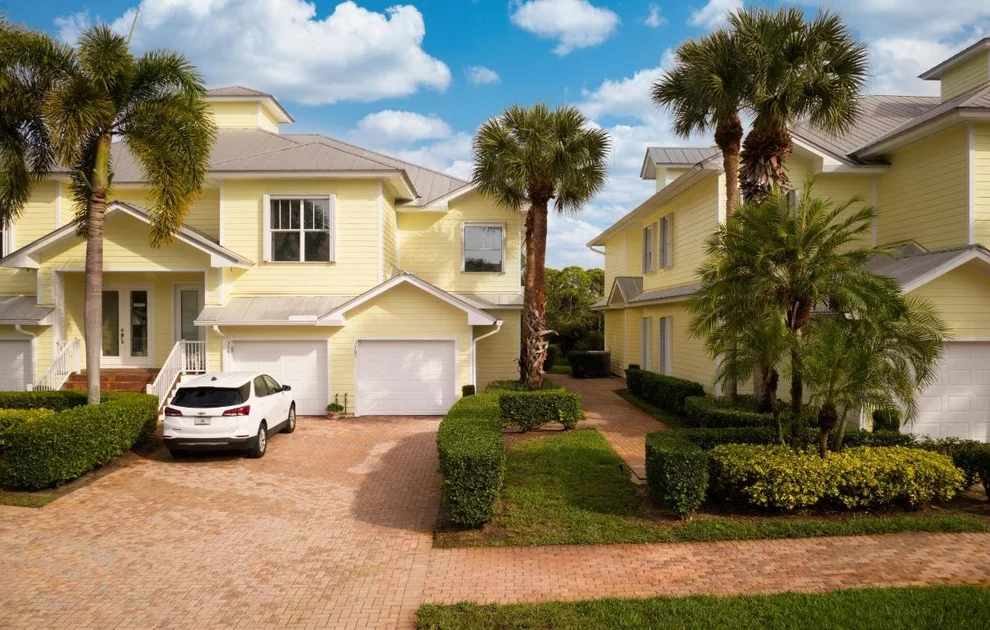 Unit for sale at 3467 SW Sawgrass Villas Drive, Palm City, FL 34990
