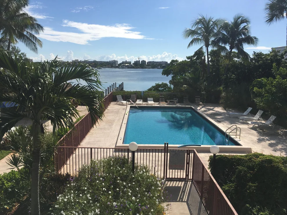 Unit for sale at 720 N Dixie Highway, Lantana, FL 33462