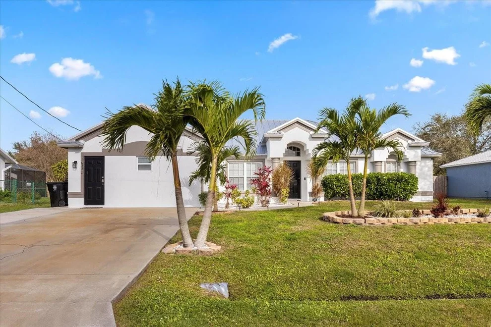 Unit for sale at 1633 SW Hampshire Lane, Port St Lucie, FL 34953