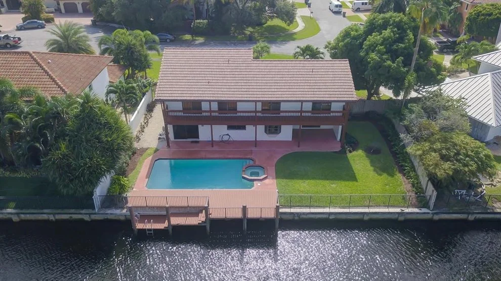Unit for sale at 399 SW 15th Street, Boca Raton, FL 33432