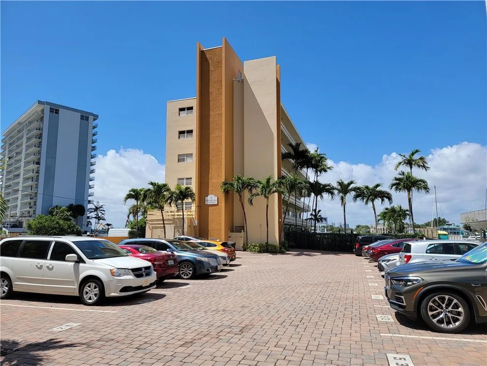 Unit for sale at 9 N Birch Road, Fort Lauderdale, FL 33304