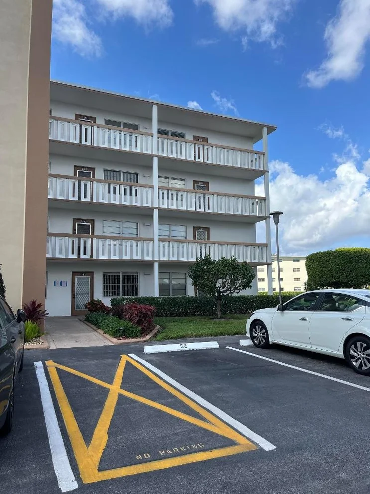 Unit for sale at 3081 Cornwall E, Boca Raton, FL 33434