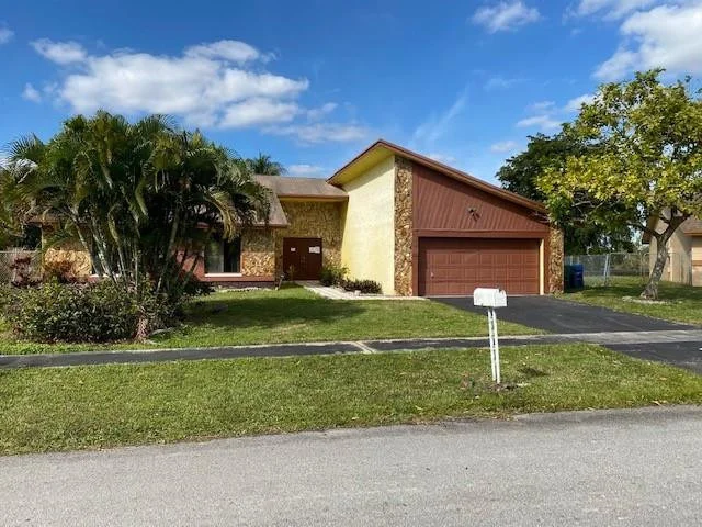 Unit for sale at 5421 NW 84th Avenue, Lauderhill, FL 33351