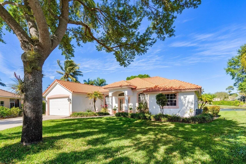 Unit for sale at 139 Mangrove Court, Royal Palm Beach, FL 33411