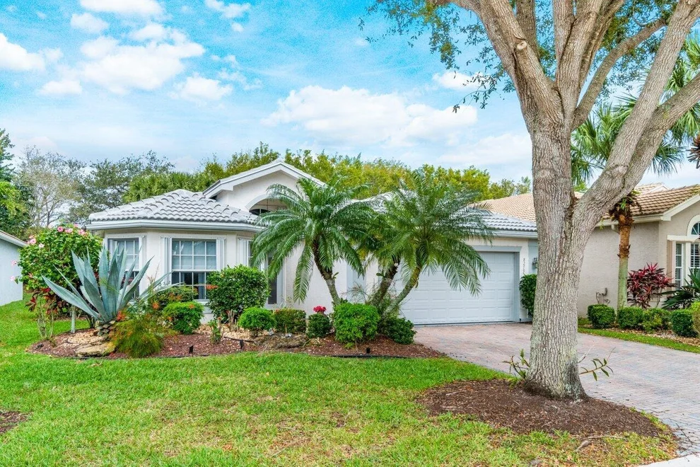 Unit for sale at 8279 Playa Del Sur Boulevard, Lake Worth, FL 33467