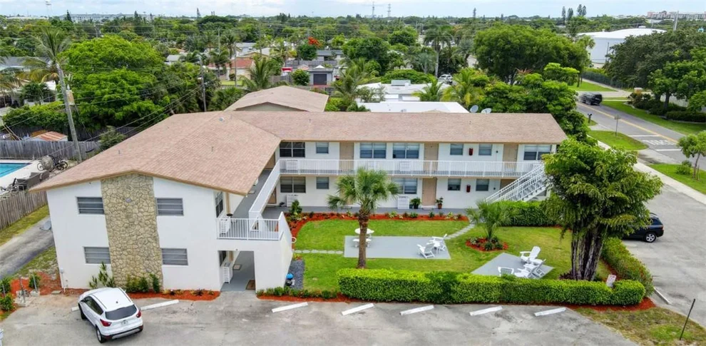 Unit for sale at 525 S Broadway, Lantana, FL 33462