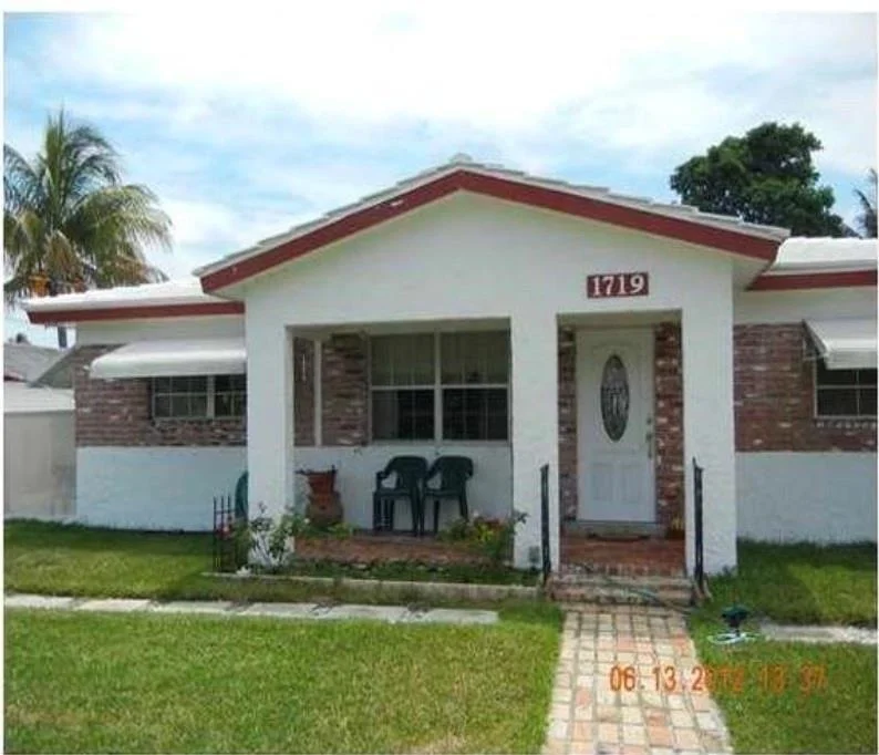 Unit for sale at 1719 SW 28th Avenue, Fort Lauderdale, FL 33312