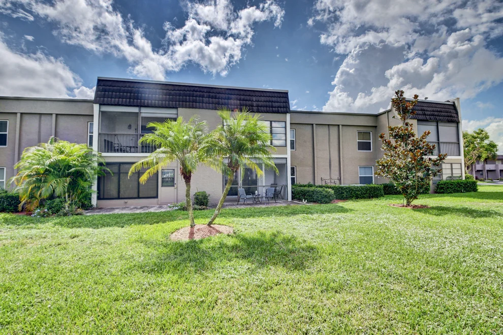 Unit for sale at 2755 Casita Way, Delray Beach, FL 33445