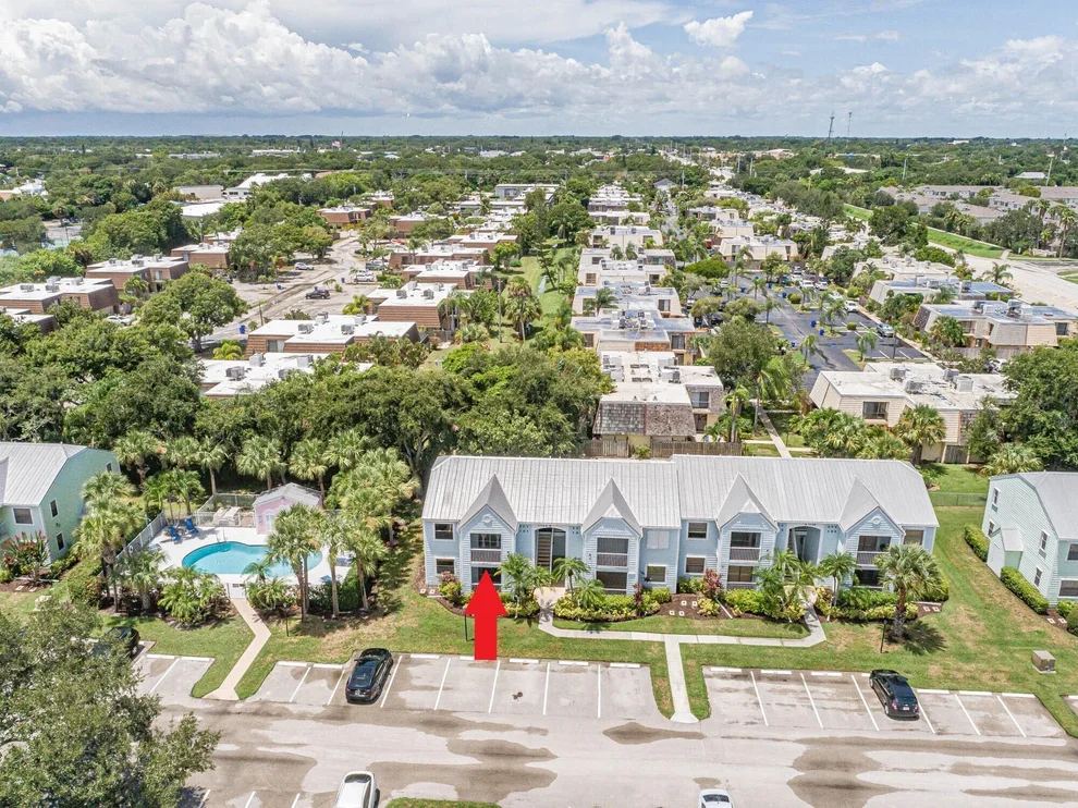 Unit for sale at 1135 3rd Avenue, Vero Beach, FL 32960